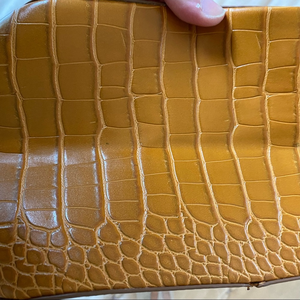 NWT Zara croc embossed faux leather top handle long strap bucket bag mustard - Picture 11 of 12